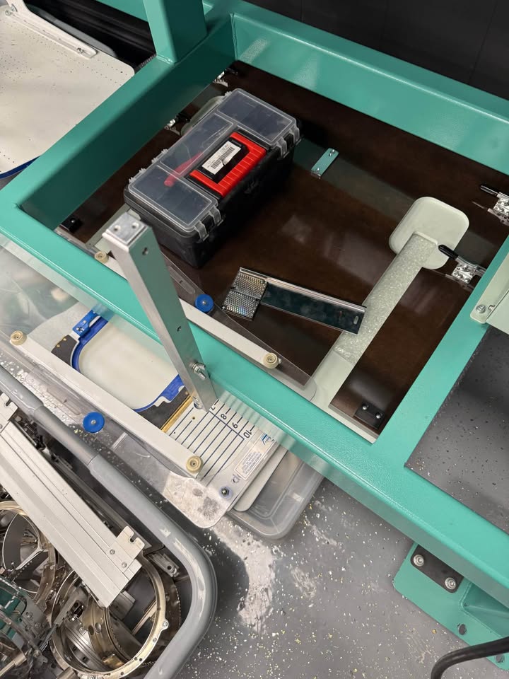 Absolute Toner $623/Month Repossessed LIKE NEW Japanese-made TAJIMA 2022 Embroidery Machine 4 heads 15 Colors LOW USAGE Embroidery